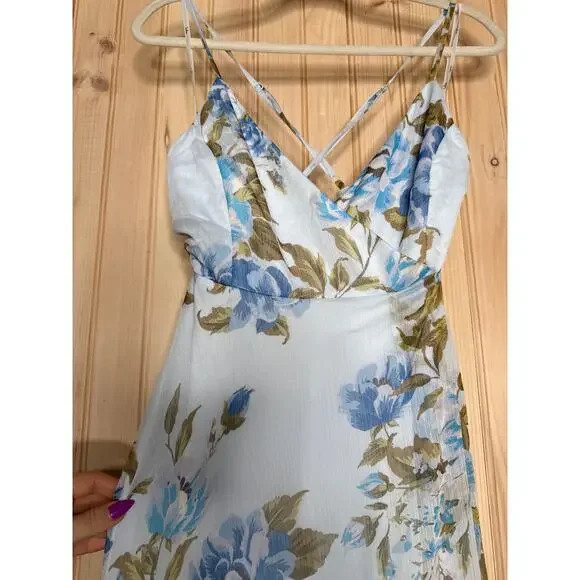 NWT Lulus Oh-So Romantic Pale Blue Floral Print Sleeveless Wrap Maxi Dress Sz S - Picture 4 of 9